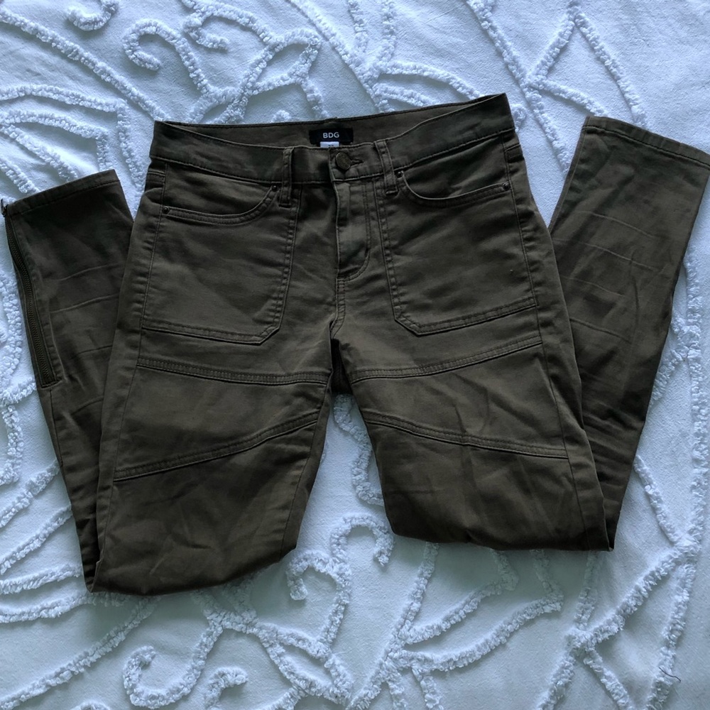 Urban army green skinny pants with zip/seam detail